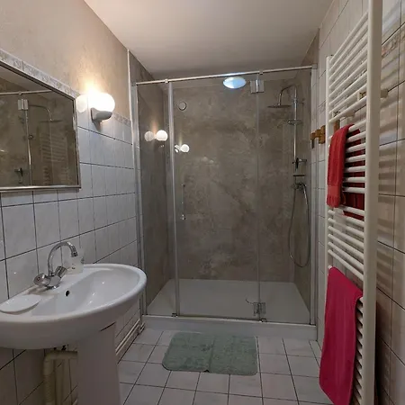 Holiday home Maison Familiale Avec Cheminee, Jardin Et Wifi A Esley, Vosges - Fr-1-589-743 Esley