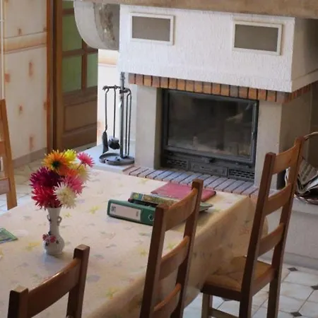 Dom wakacyjny Maison Familiale Avec Cheminee, Jardin Et Wifi A Esley, Vosges - Fr-1-589-743